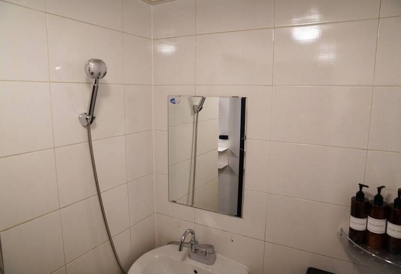 Quarto Estandar, Apollo Guesthouse