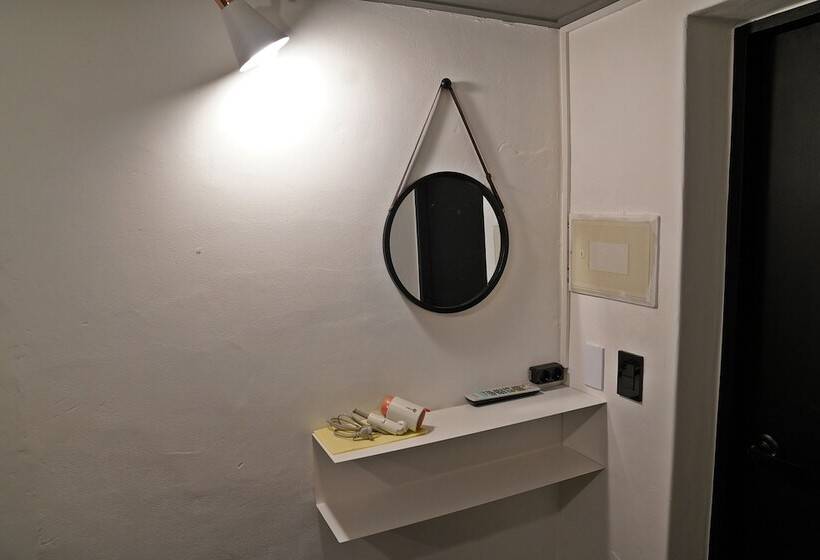 Quarto Estandar, Apollo Guesthouse