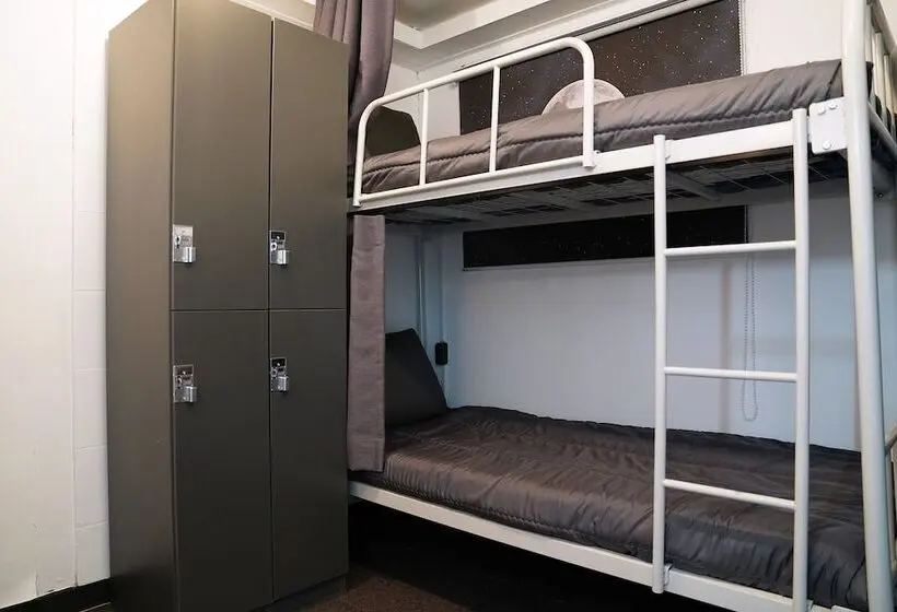 スタンダード４人部屋, Apollo Guesthouse