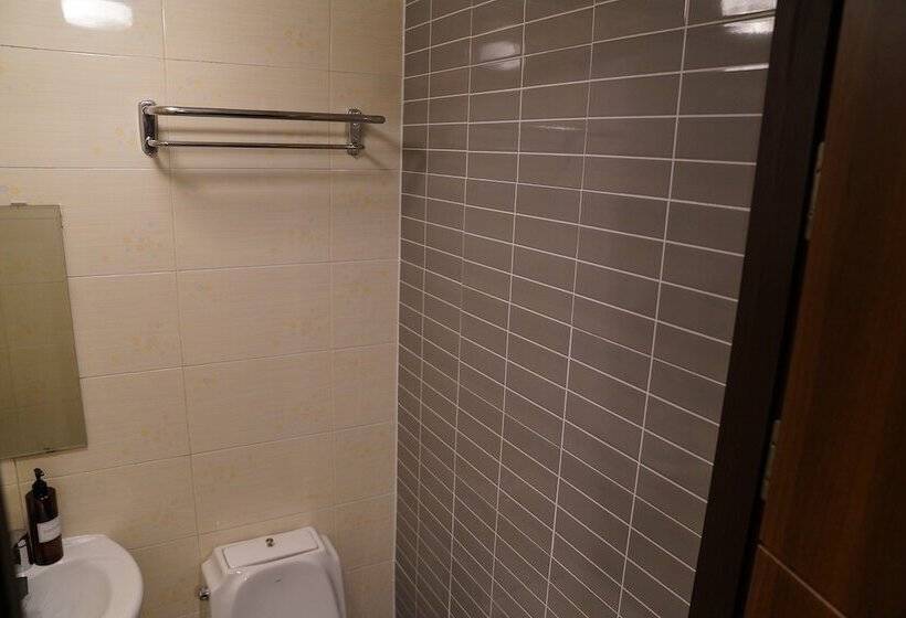 Quarto Quádruplo Estandar, Apollo Guesthouse