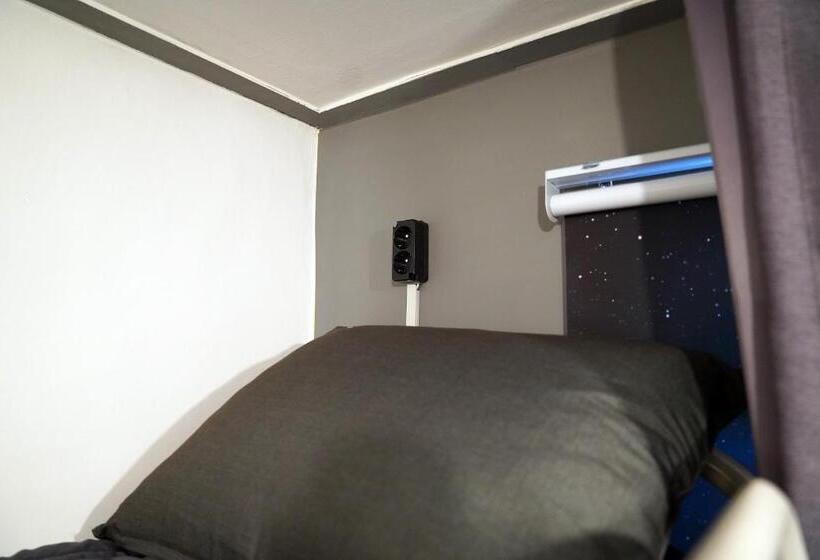 Háromágyas Standard Szoba, Apollo Guesthouse