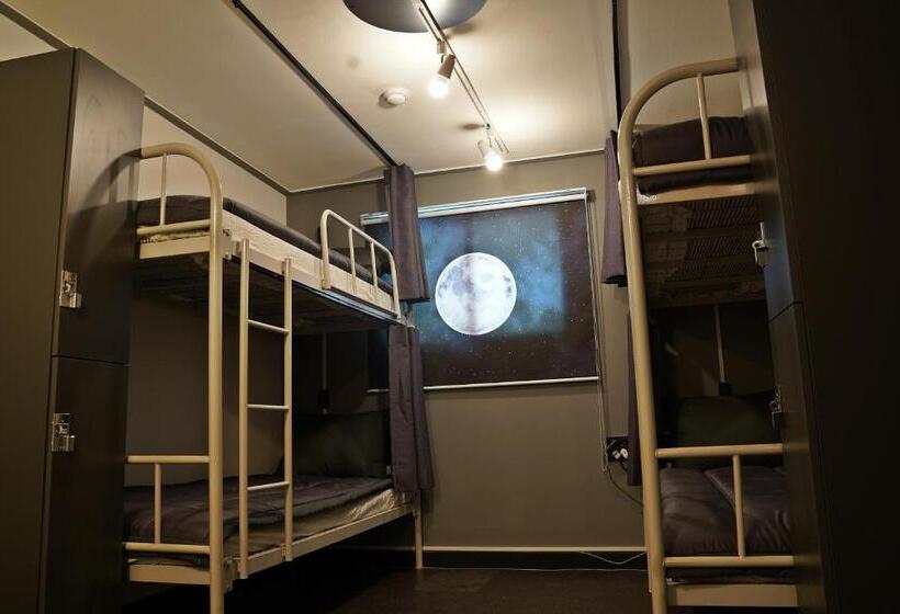 Négyágyas Standard Szoba, Apollo Guesthouse