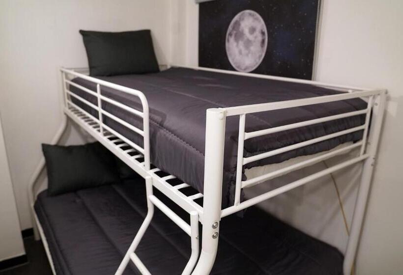 Quarto Familiar, Apollo Guesthouse