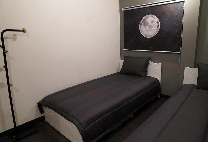 Quarto Estandar, Apollo Guesthouse