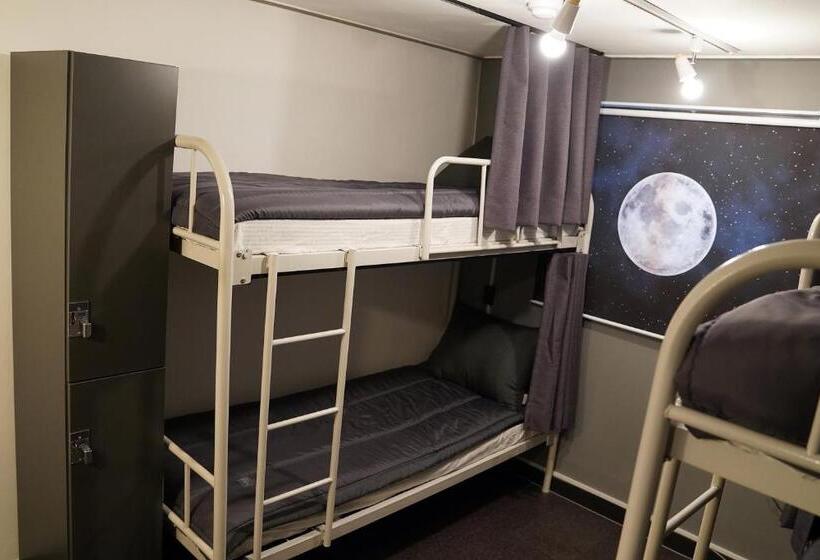 Quarto Triplo Estandar, Apollo Guesthouse
