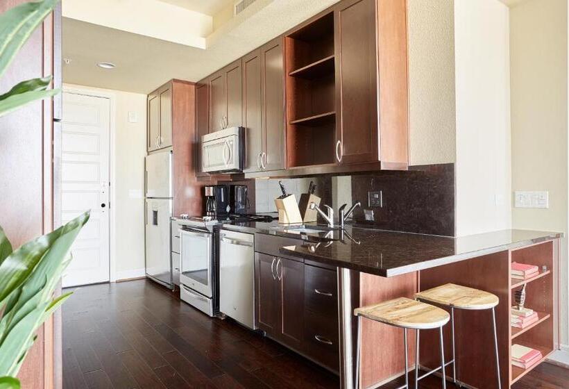 バルコニー付きスタンダードステューディオ, Sonder At The Catherine