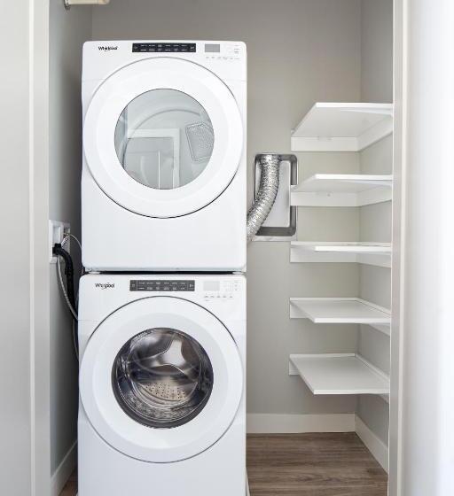 شقة غرفة نوم واحدة مزودة بشُرفة, Sonder At Vicinity