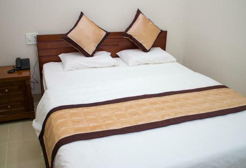 اتاق استاندارد با تخت بزرگ, Nguyên Phước