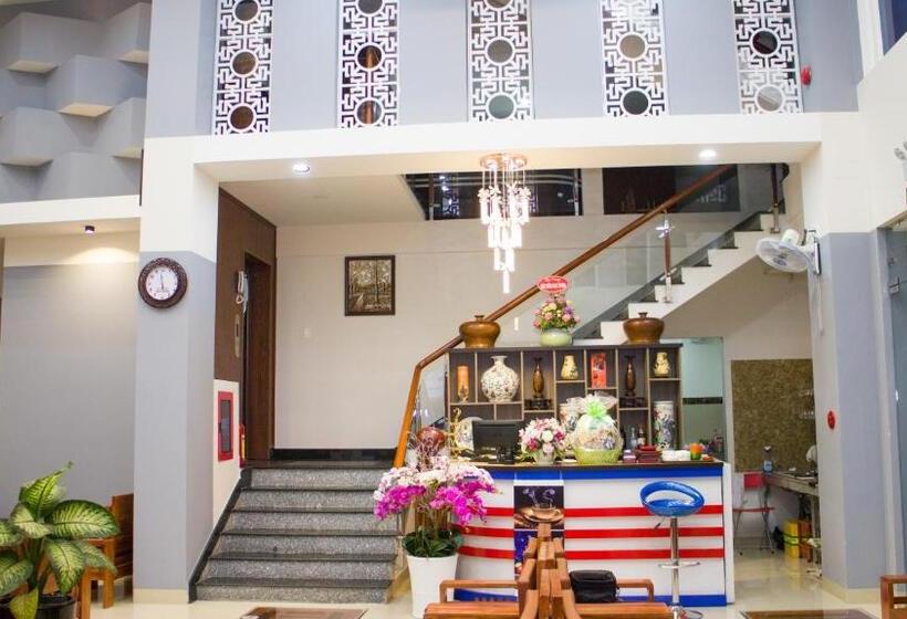 اتاق استاندارد با تخت بزرگ, Nguyên Phước
