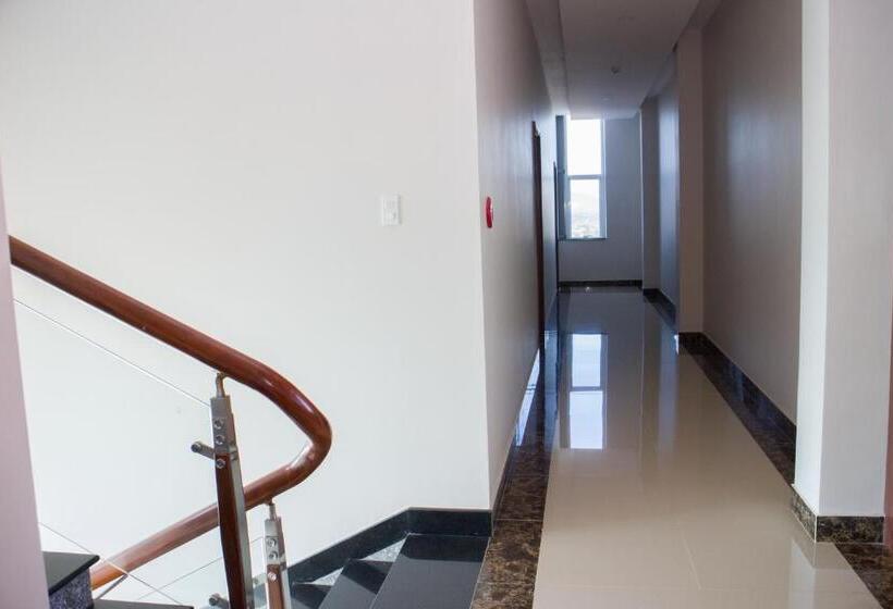 اتاق سوپریور با چشمانداز کوهستان, Nguyên Phước