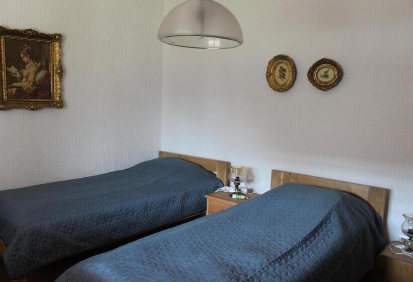 ویلای 2 خوابه, Boulevard Garden House   Free And Save Parking In The Yard