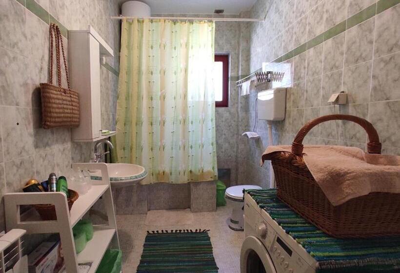 ویلای 2 خوابه, Boulevard Garden House   Free And Save Parking In The Yard