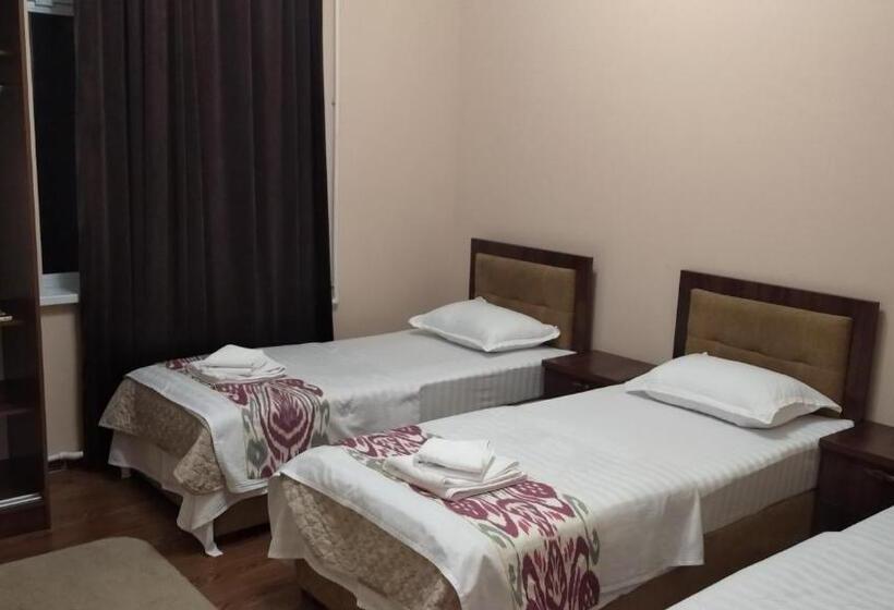 غرفة قياسية ثلاثية, Green House Eco