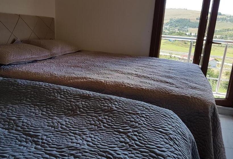 استودیو خانوادگی, Yıldız Tepe Otel&pansiyon