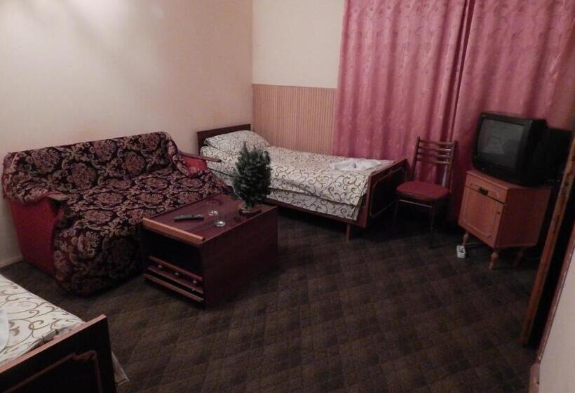 Standardzimmer, садиба достаток