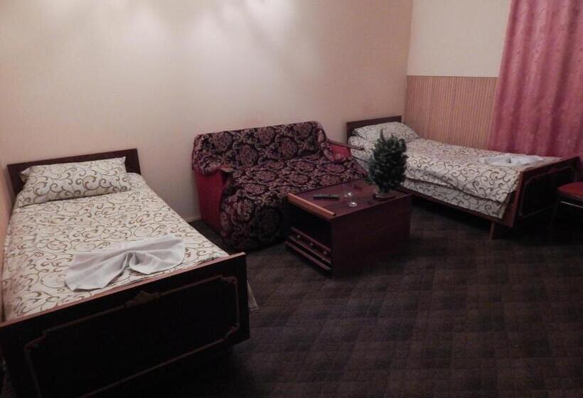 Standardzimmer, садиба достаток