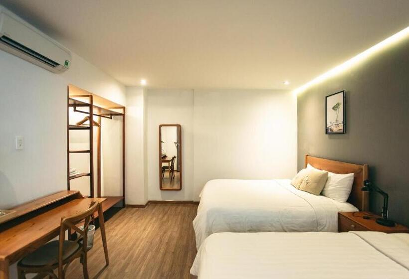 اتاق استاندارد سه تخته با چشمانداز, Kool House