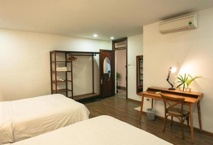 اتاق استاندارد چهار تخته, Kool House