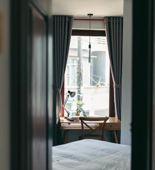 اتاق استاندارد چهارنفره با بالکن, Kool House