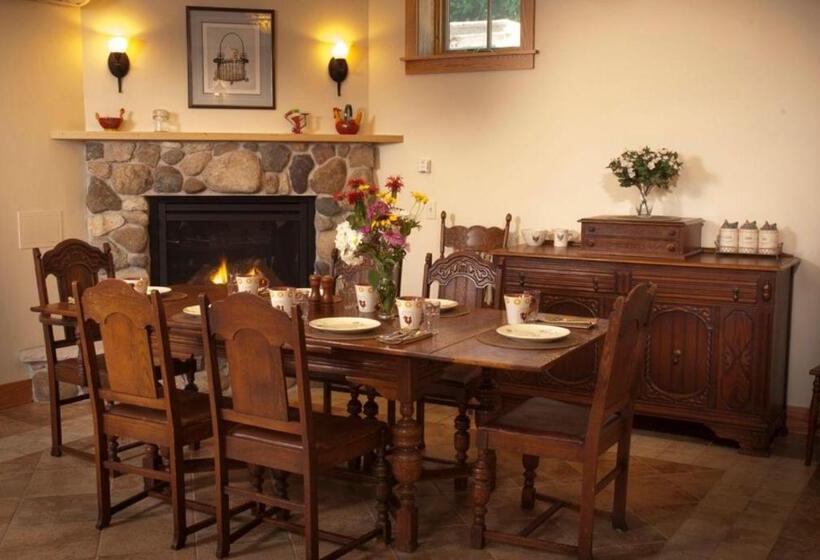 جناح ديلوكس, Lake Orchard Farm Retreat