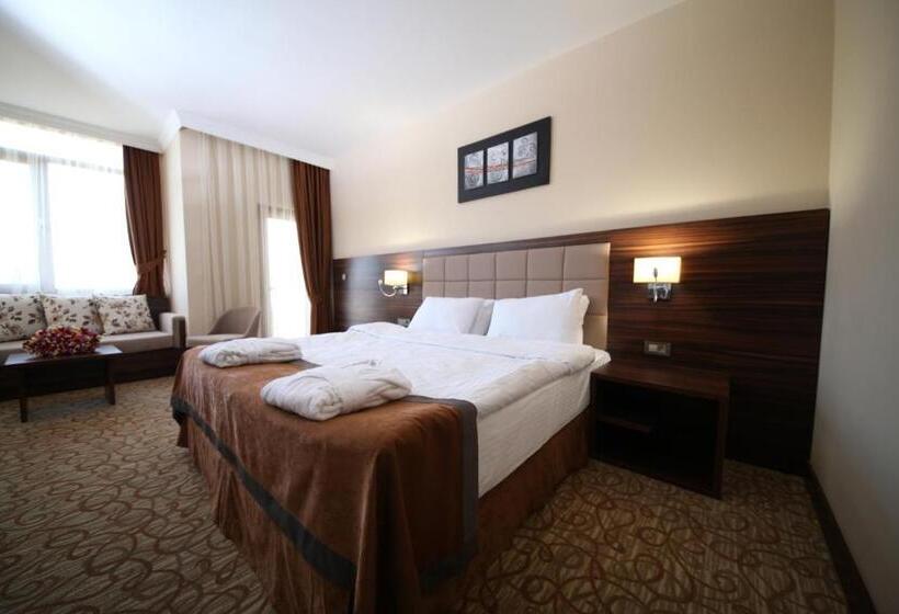 דירת שני חדרים, Safa Sorgun Thermal