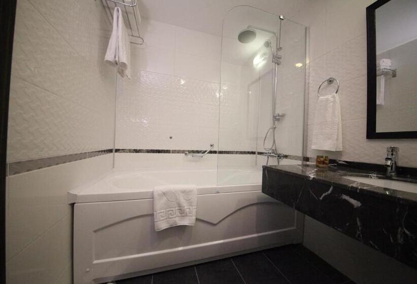 דירת חדר, Safa Sorgun Thermal