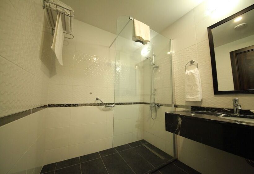 חדר סטנדרט לשלושה, Safa Sorgun Thermal