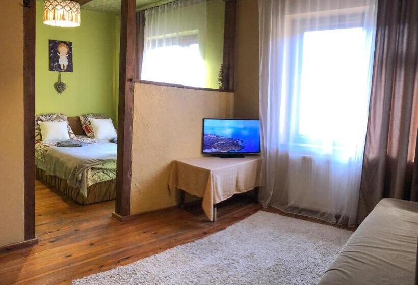 سوییت, тіна