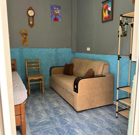 اتاق استاندارد یک نفره, Guest House Barbi