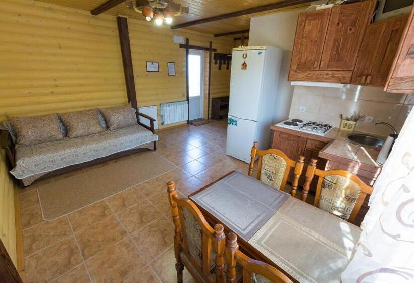 דירת חדר, Kozatsky Dvorik