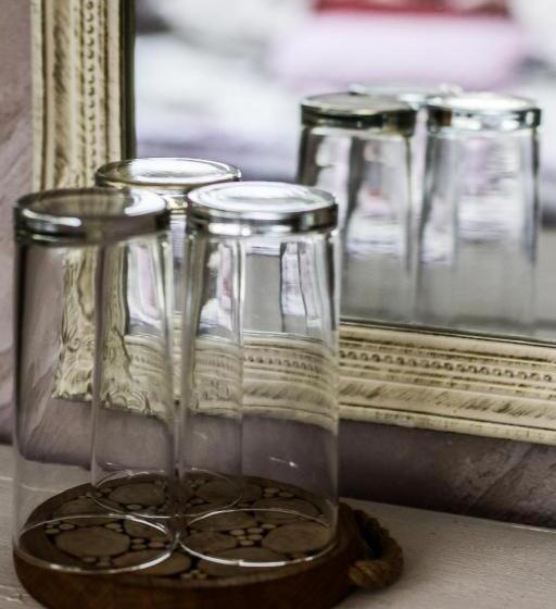 اتاق راحتی سه تخته, Rotuã…â¡ã„â€”