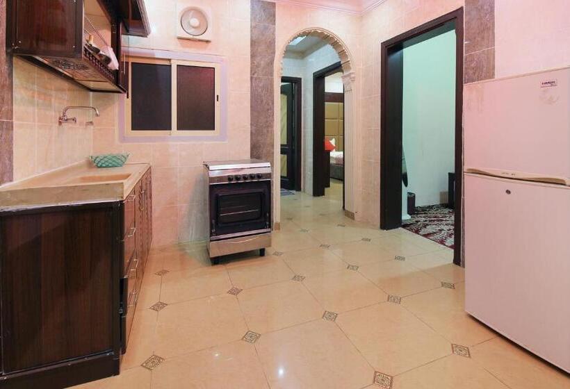 דירת חדר, Dar Lavena