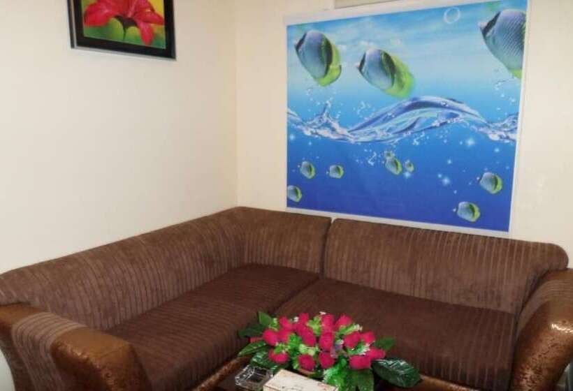 דירת חדר, Dar Lavena