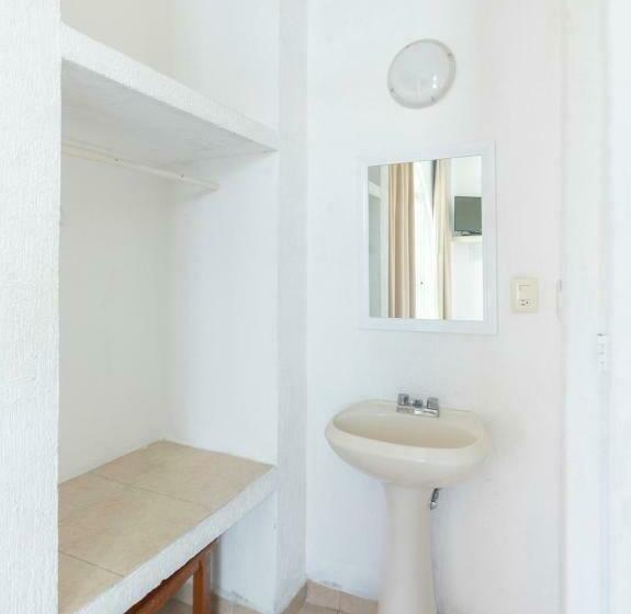 스탠다드 트리플 룸, Capital O Hotel El Mejicano, Acapulco