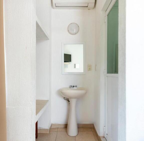 اتاق استاندارد سه نفره, Capital O Hotel El Mejicano, Acapulco