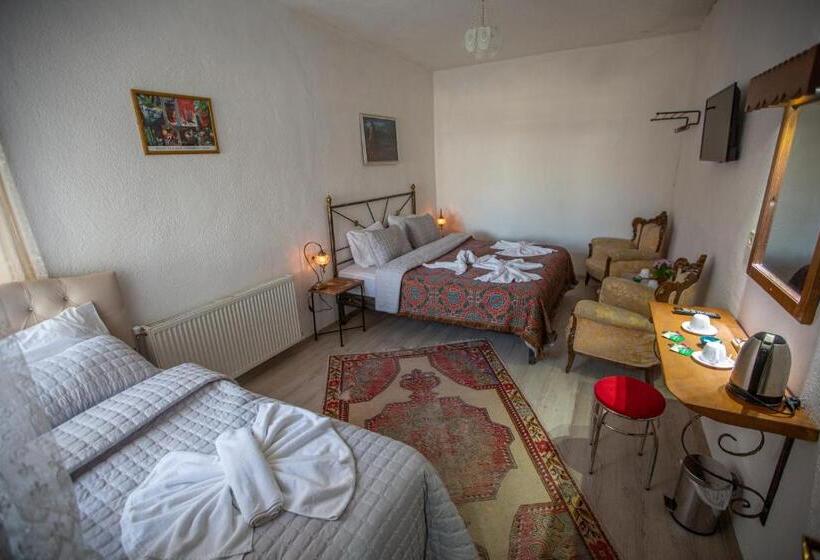 اتاق استاندارد سه نفره, Cappadocia Serenity