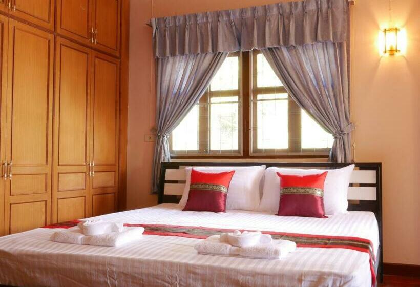 غرفة قياسية, Oyo Ban Thassanee