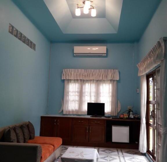 غرفة قياسية, Oyo Ban Thassanee