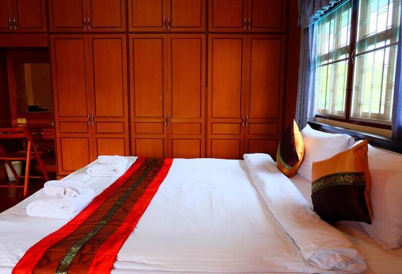 غرفة قياسية, Oyo Ban Thassanee