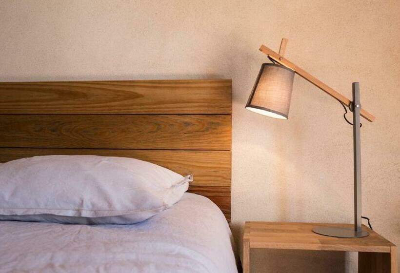 4인용 스탠다드 룸, Maison D Hôtes Mas De La Chadenede