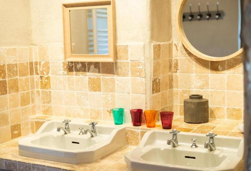 Четырехместный Номер Стандарт, Maison D Hôtes Mas De La Chadenede