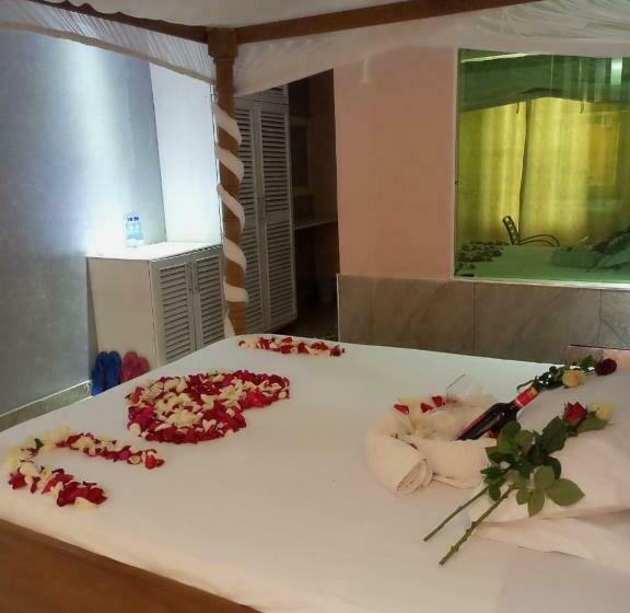 اتاق لوکس, Sisters And Spa