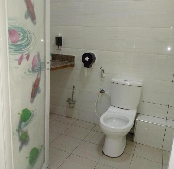 اتاق لوکس, Sisters And Spa