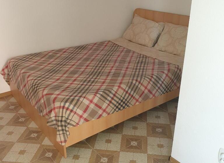 غرفة قياسية, House Of Sun