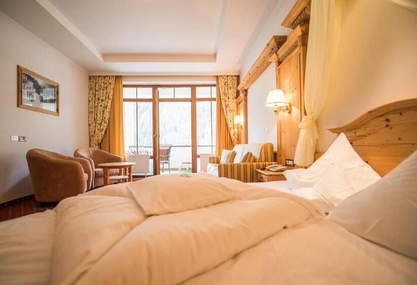 Полулюкс, Wellness Hotel Post