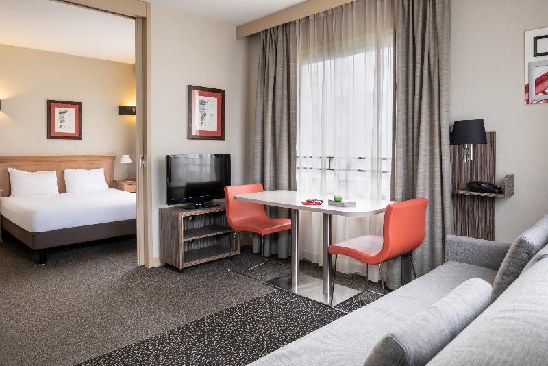 إستوديو قياسى, Aparthotel Adagio La Défense Esplanade