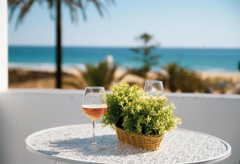 家庭海景房, Avenida Playa