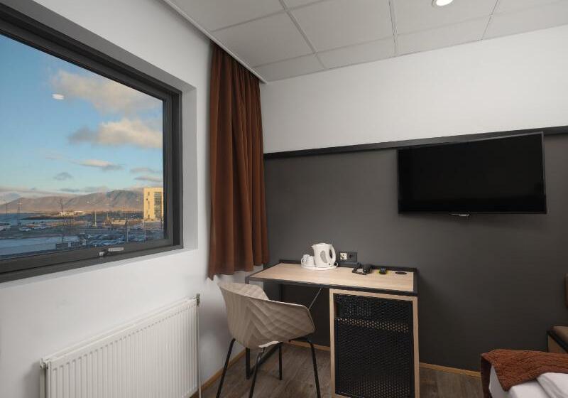 اتاق سوپریور, Cabin