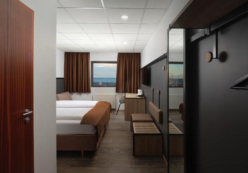 اتاق سوپریور, Cabin