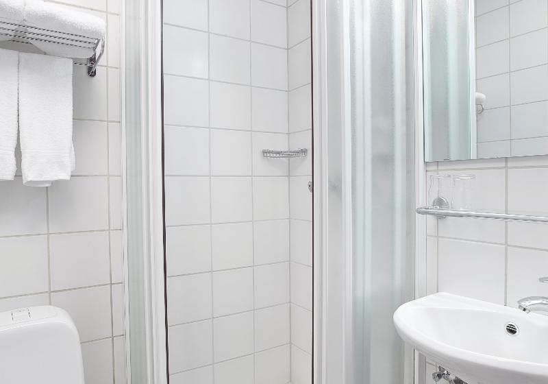 اتاق استاندارد, Cabin